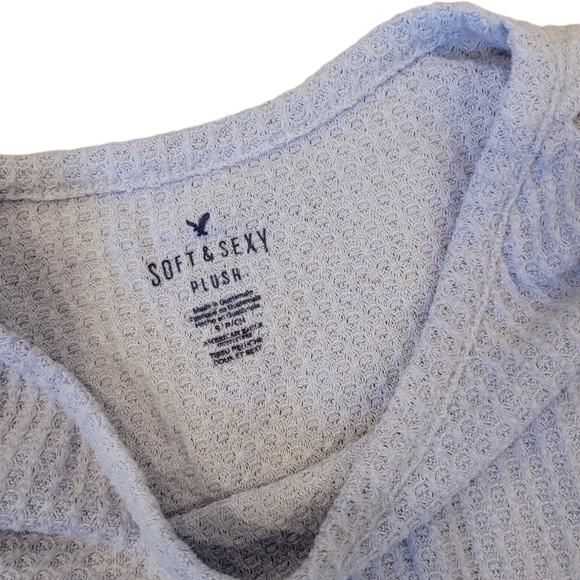 American Eagle Soft & Sexy Plush Top - Picture 4 of 6